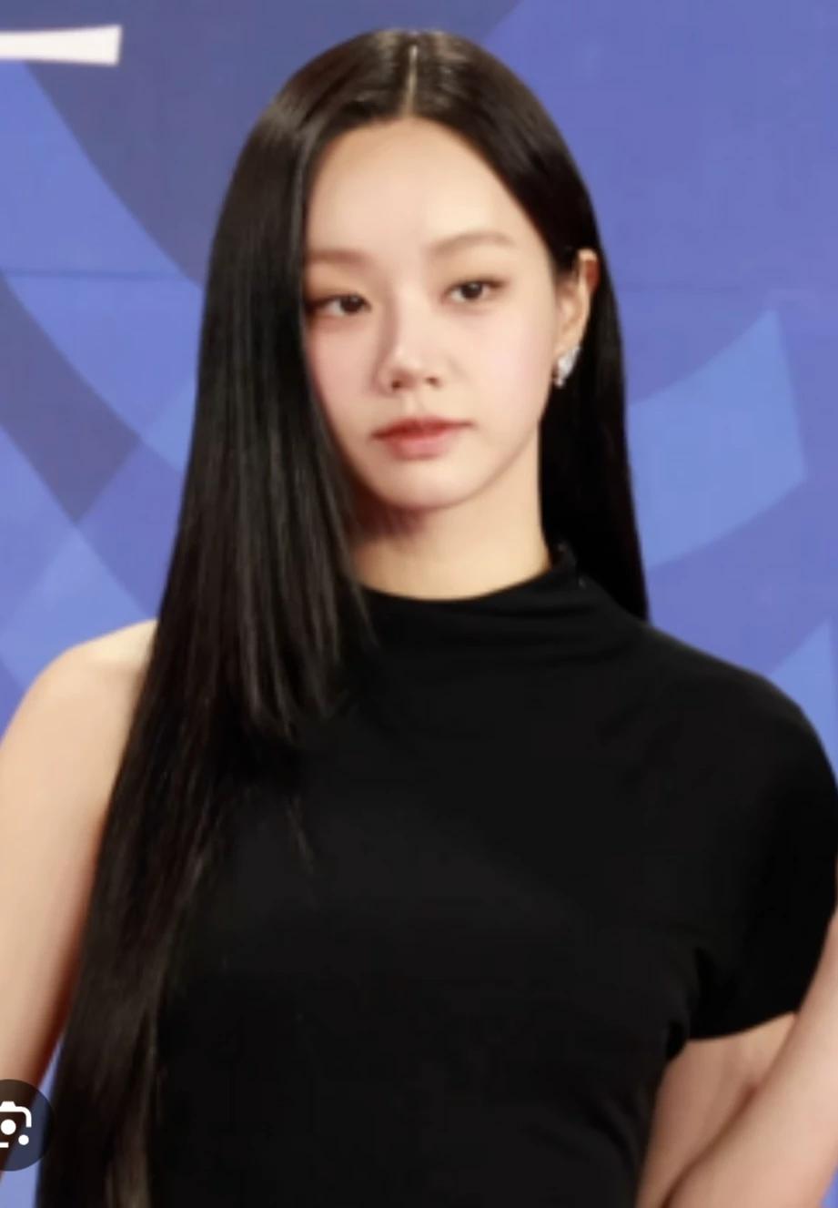 Lee Hyeri thumbnail