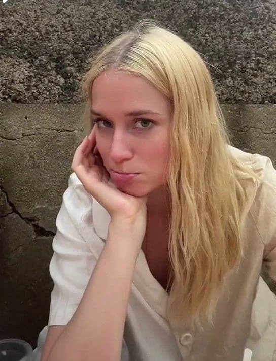 Elizabeth Lail thumbnail