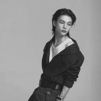 Hyunjin thumbnail