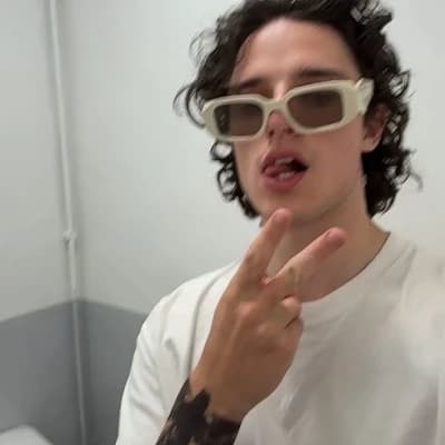 Harry Collett thumbnail