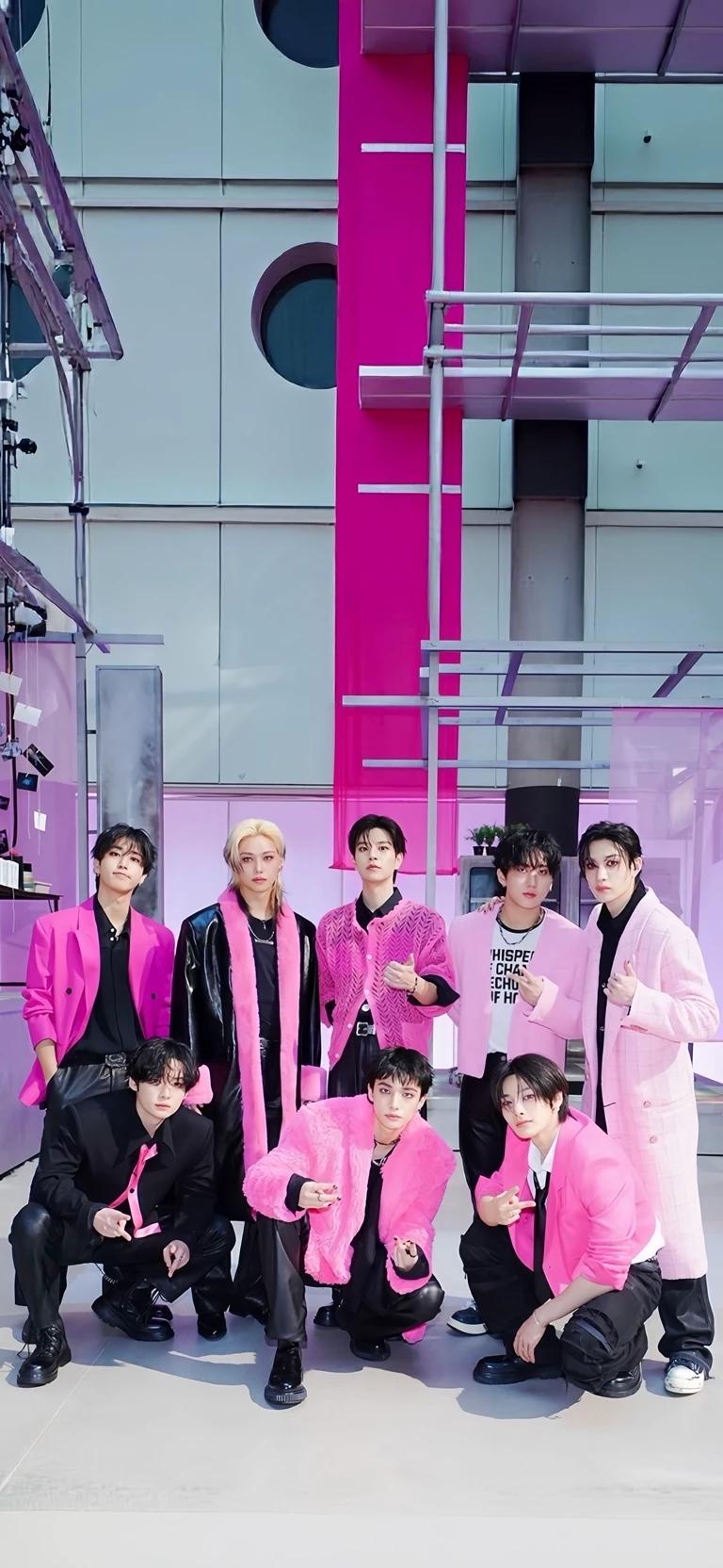 Stray kids thumbnail