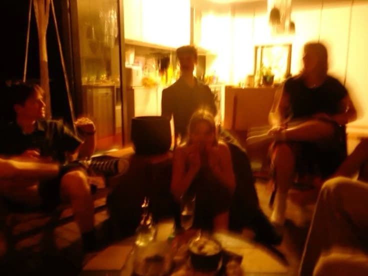 Group of friends thumbnail