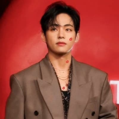 Kim Taehyung thumbnail