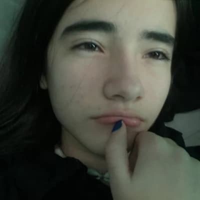 Vicky (Nowachic22) thumbnail
