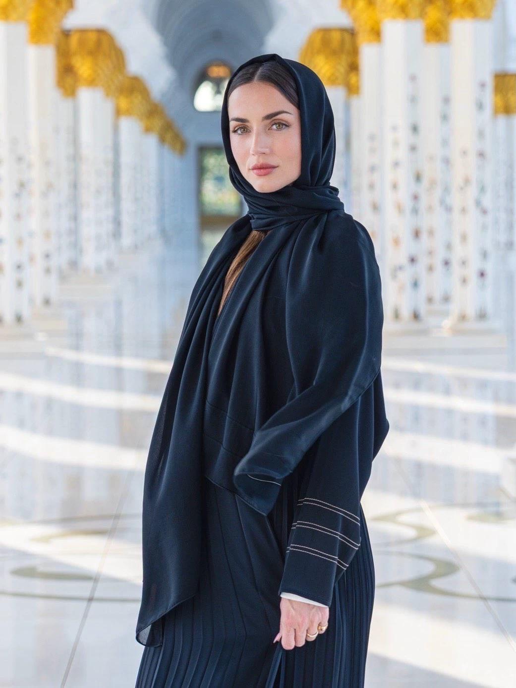 Inaya Qayyari☪️ thumbnail