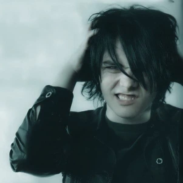 Gerard way thumbnail
