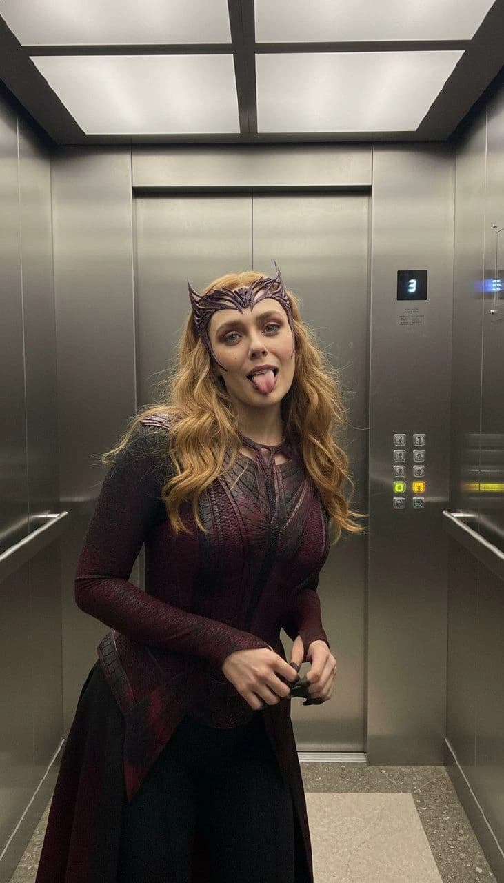 Wanda Maximoff thumbnail