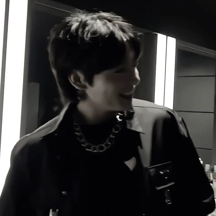 Jeon Jungkook thumbnail