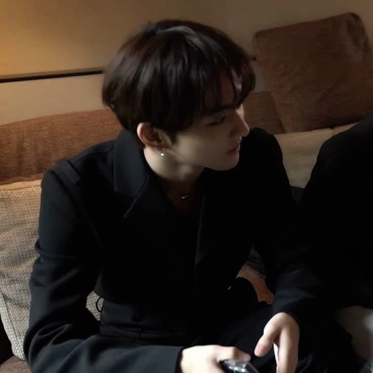 Jungwon  thumbnail