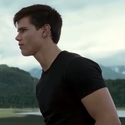 Jacob Black 🐺 thumbnail