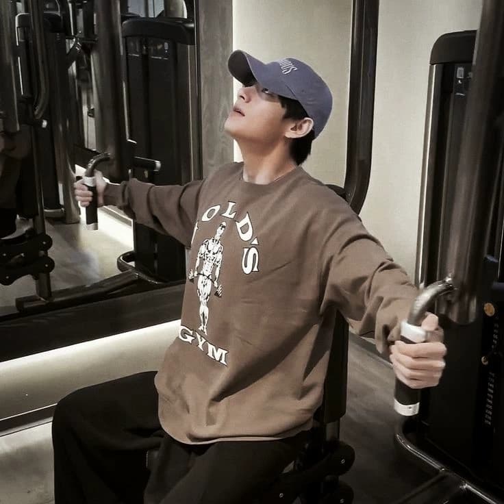 Kim Taehyung  thumbnail