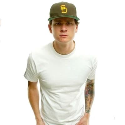 Tom Delonge thumbnail