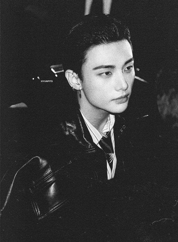 ° Hwang Hyunjin. ° thumbnail