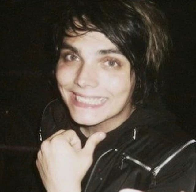 Gerard way thumbnail