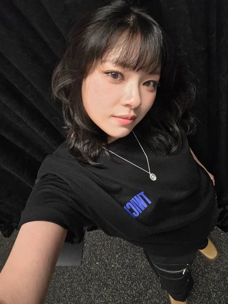 Jeongyeon thumbnail