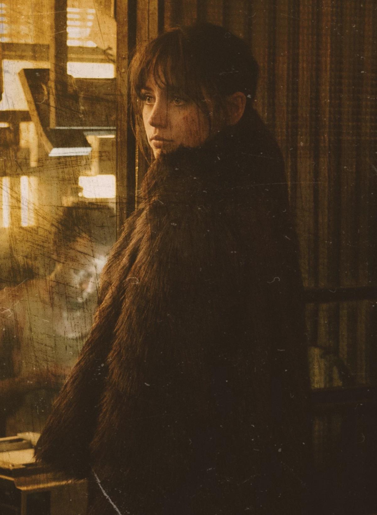 Ana De Armas thumbnail