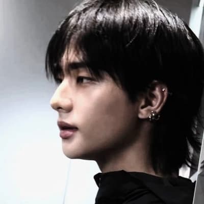 Hyunjin thumbnail