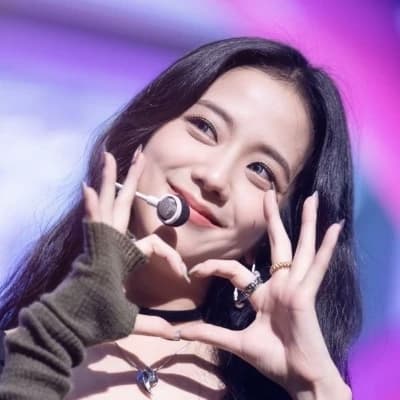 BLACKPINK (Jisoo, Lisa, Rosé, Jennie) thumbnail
