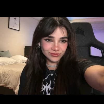 Alana Flores thumbnail