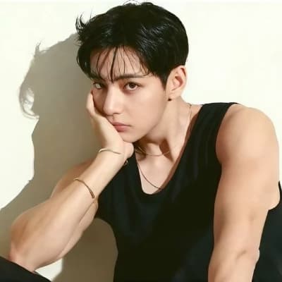 Your Idol Kim Taehyung  thumbnail