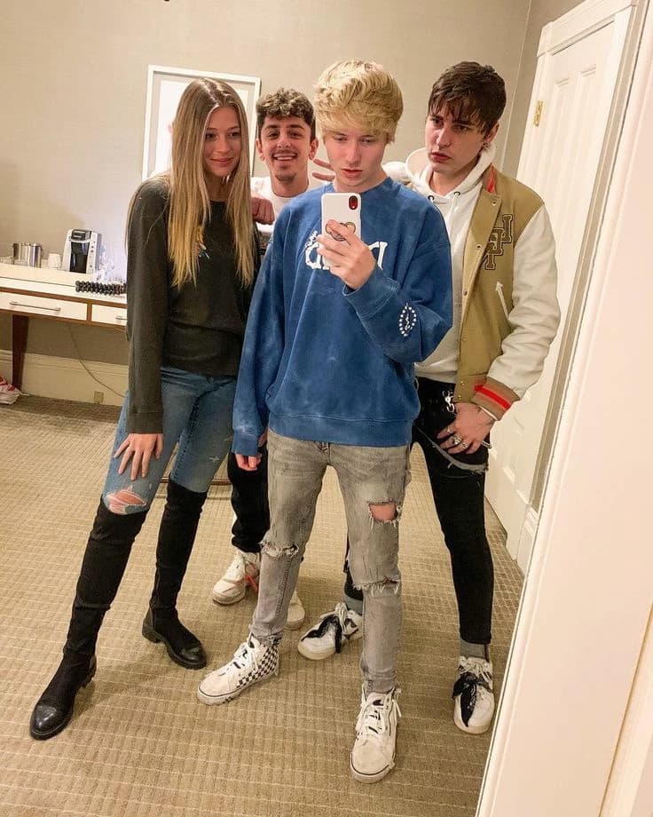 Sam, Colby, Amanda, and Faze Rug thumbnail