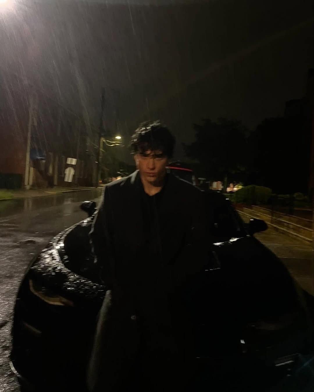 Your bodyguard—Leovascer  thumbnail