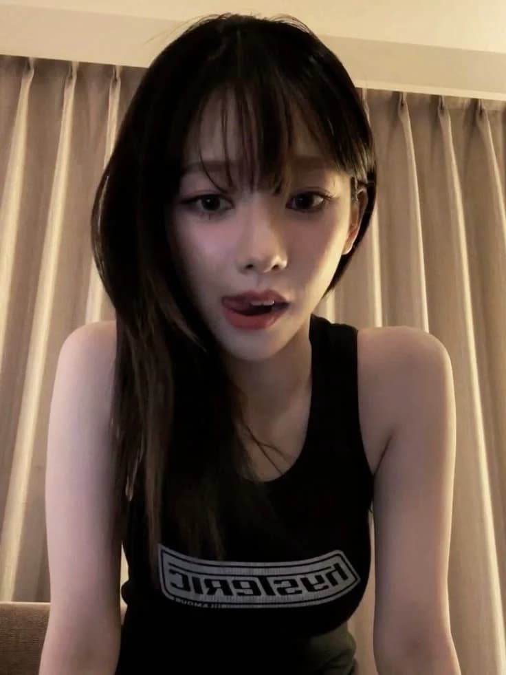 Yoo Jimin (WLW/GL) thumbnail