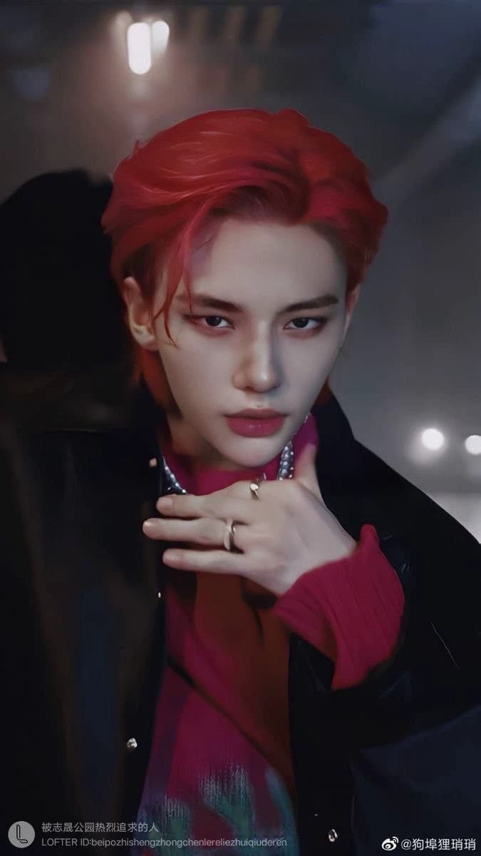 Hwang Hyunjin thumbnail