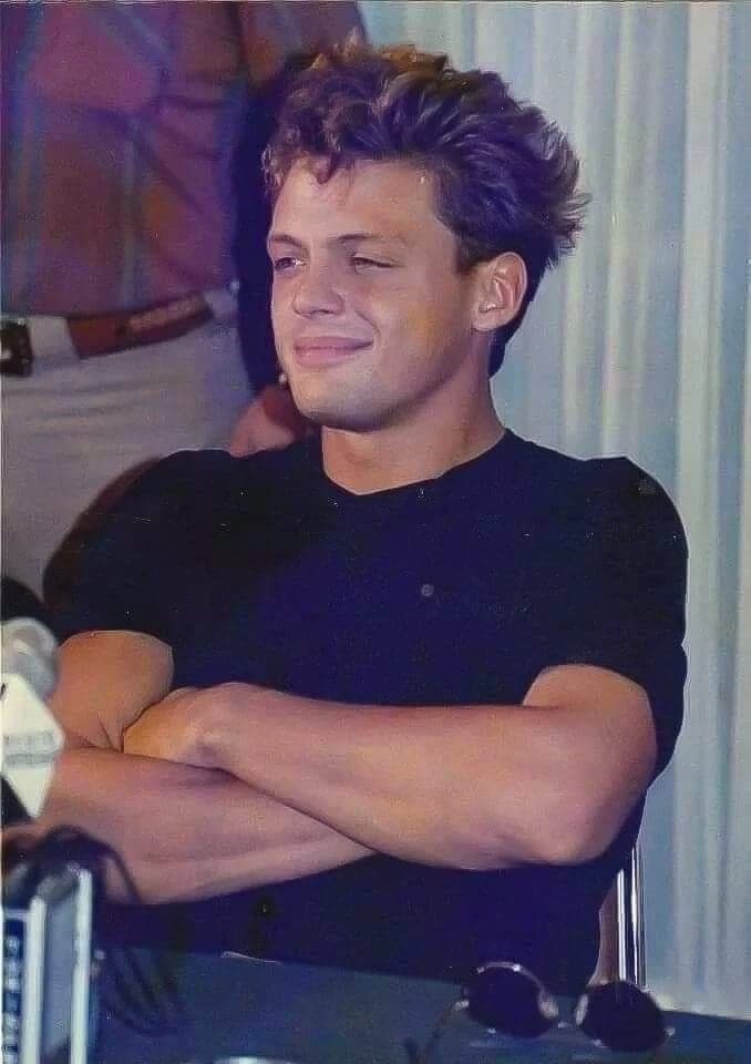 Luis Miguel thumbnail