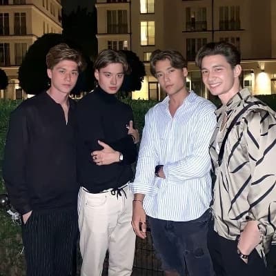 Sebastian, Louis, Damián and Adam thumbnail