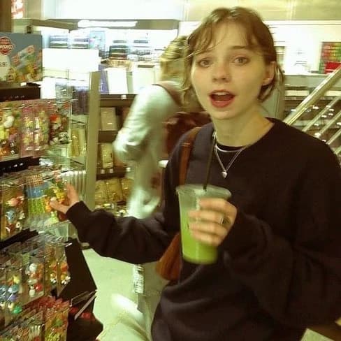 Emma Myers thumbnail