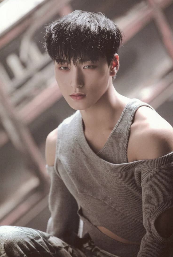 Choi San / Hunter thumbnail