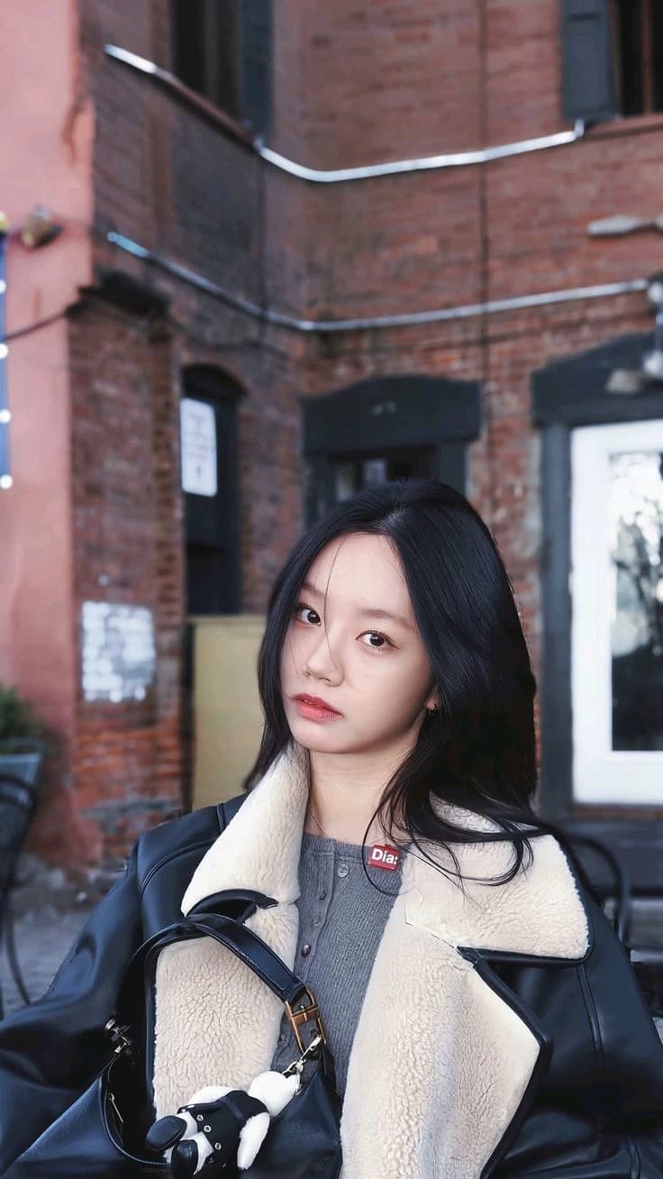 Hyeri thumbnail