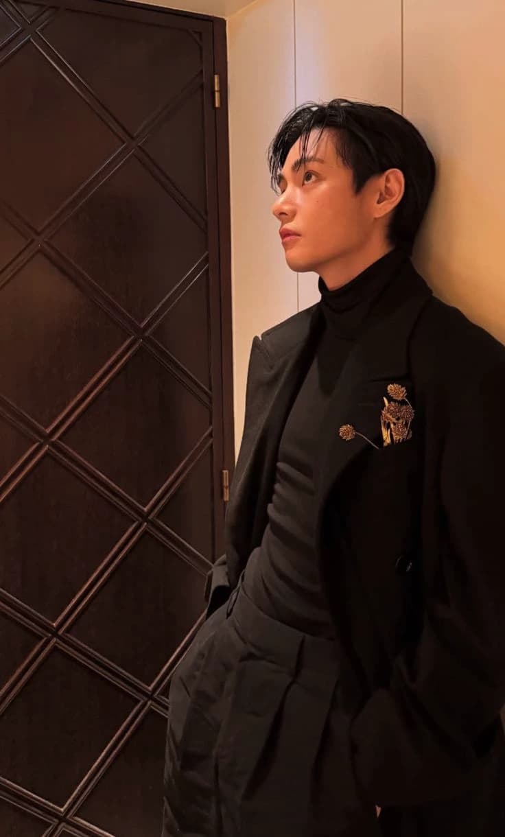 Taehyung || Your boss thumbnail