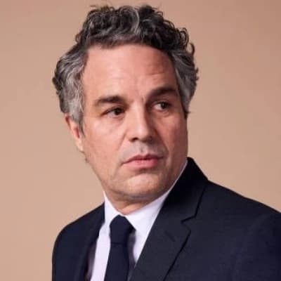 Mark Ruffalo. Magic dad thumbnail