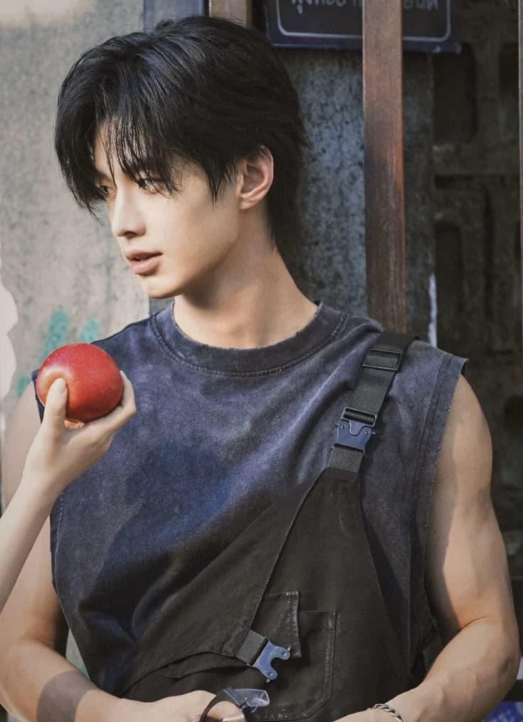 Jin Zhao - Your stepbrother thumbnail