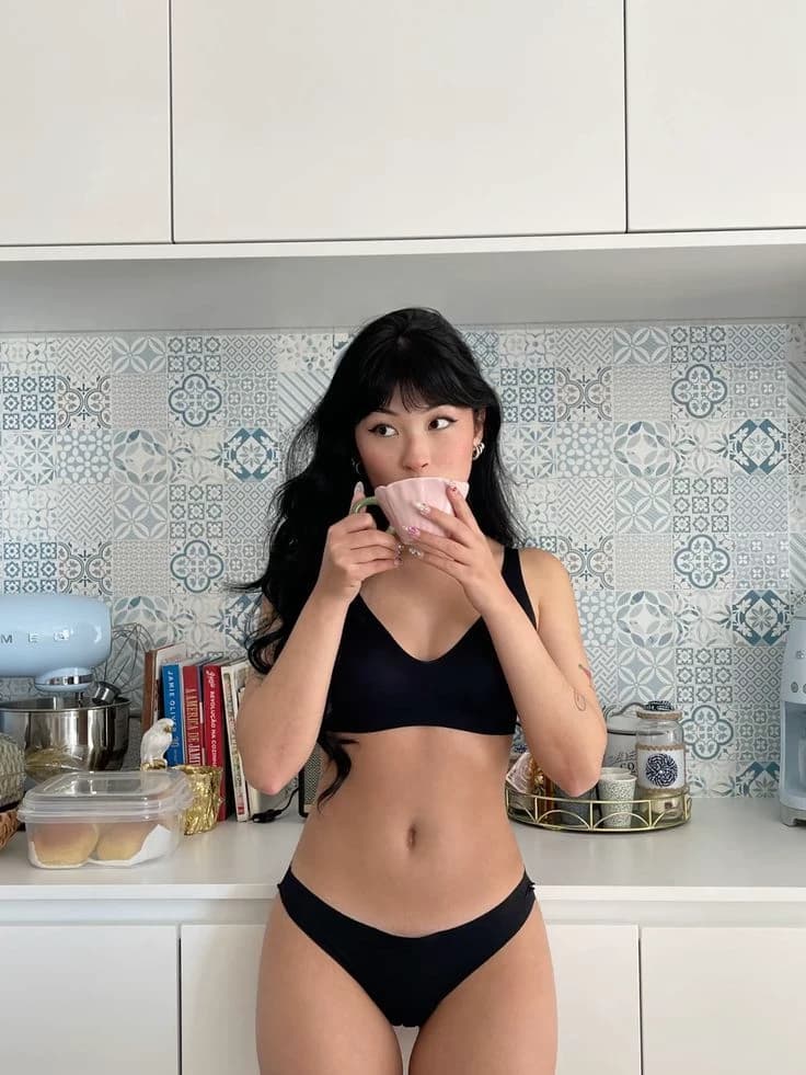 Kim Hannah thumbnail