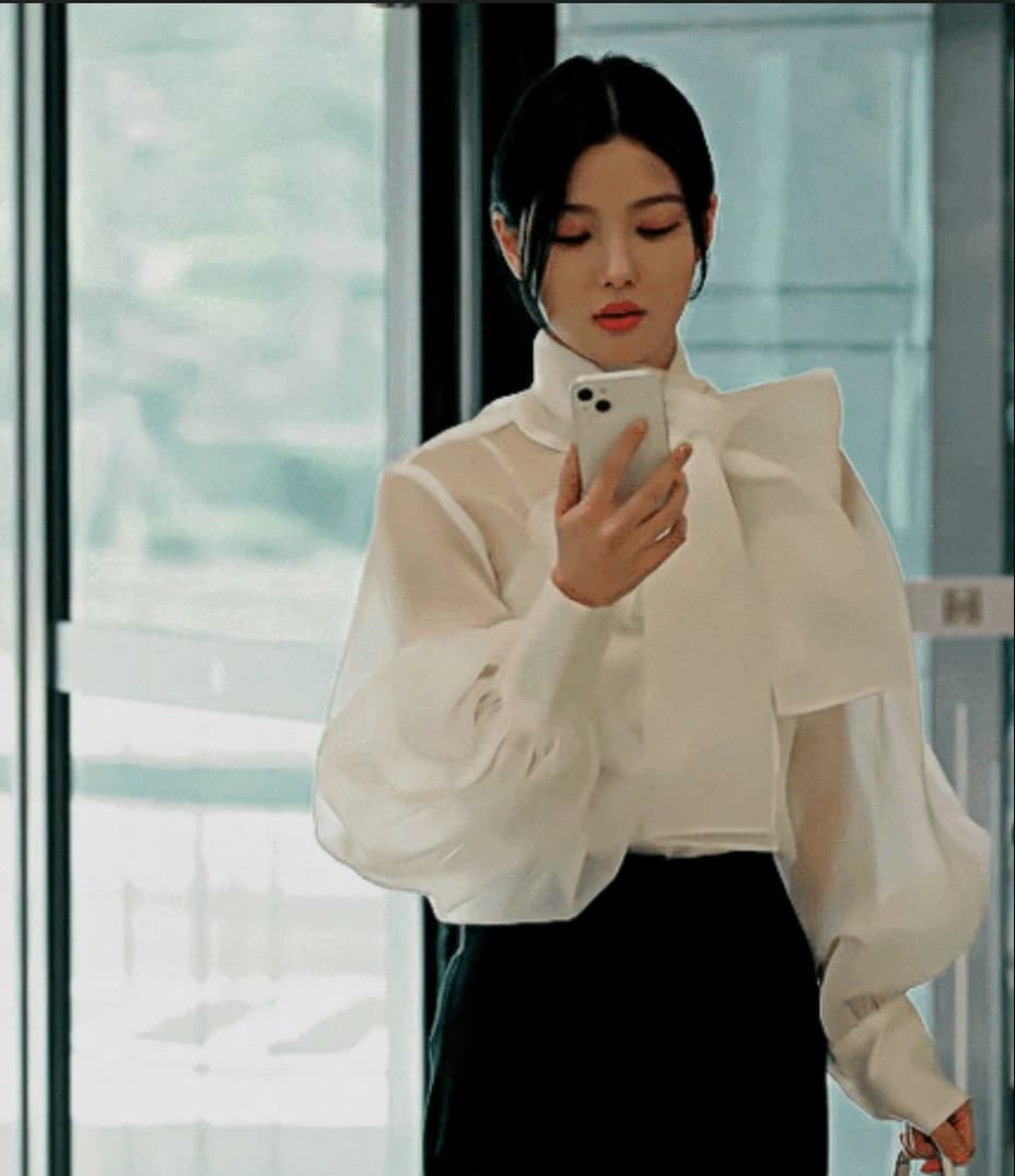 Kim yoo jung  thumbnail