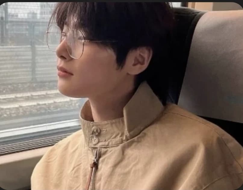 Cha eun woo thumbnail
