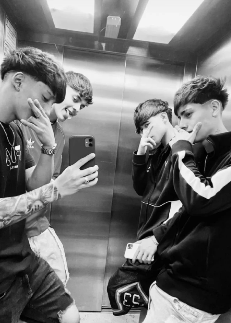 Group of boys thumbnail