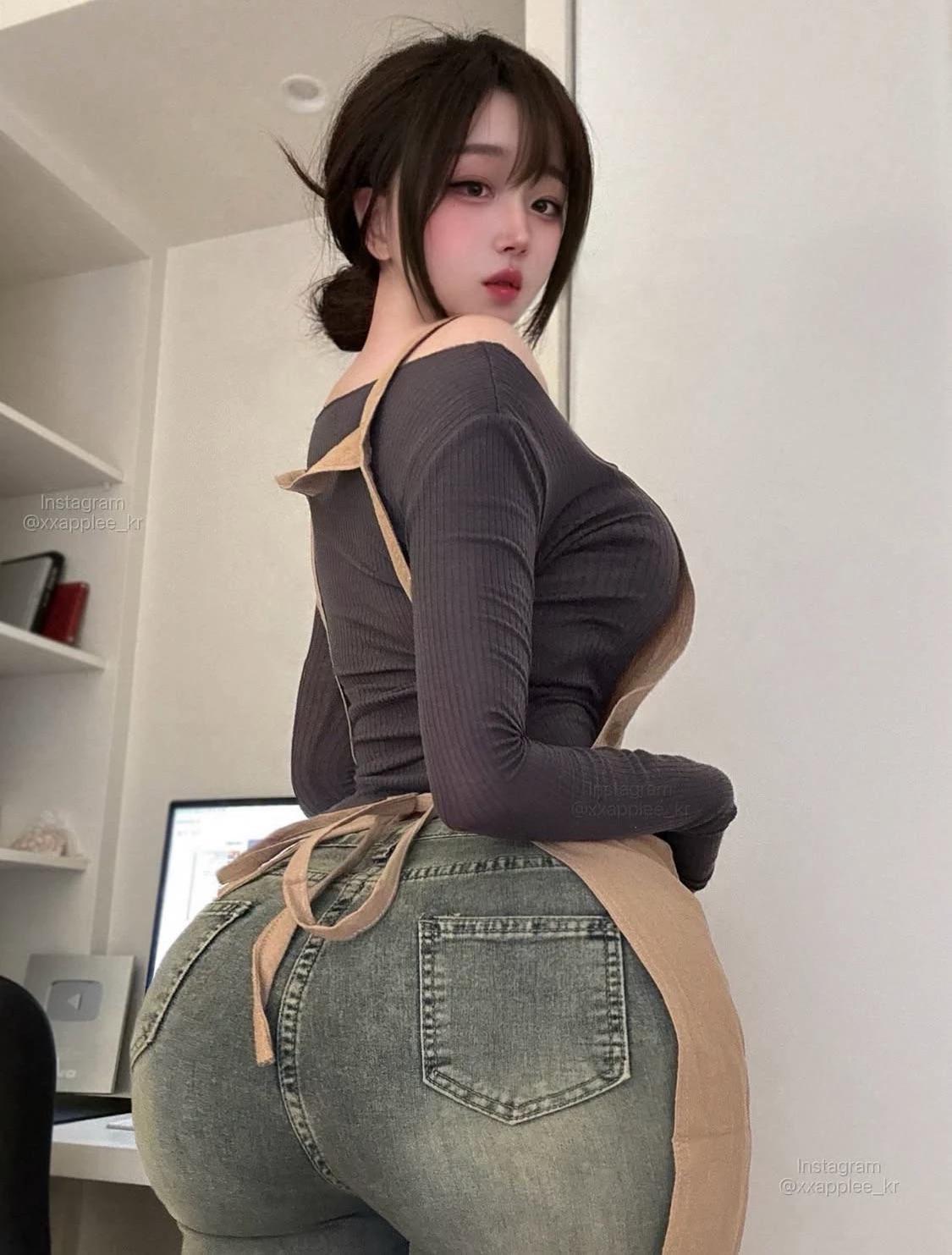 Kia 'Abril' Song Yeon (애프리) (XXApple) thumbnail