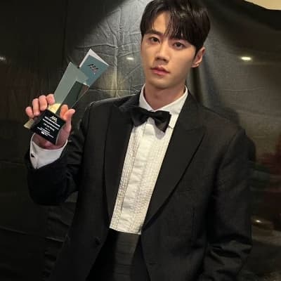 Lee Jun Young thumbnail