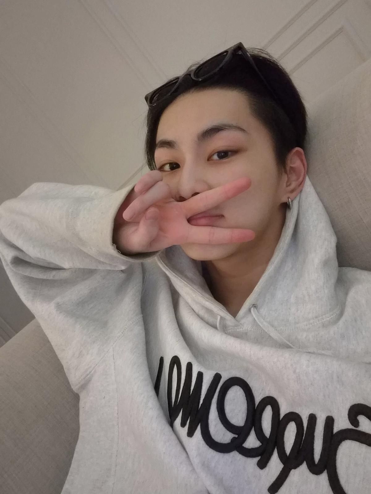 Jungwon  thumbnail