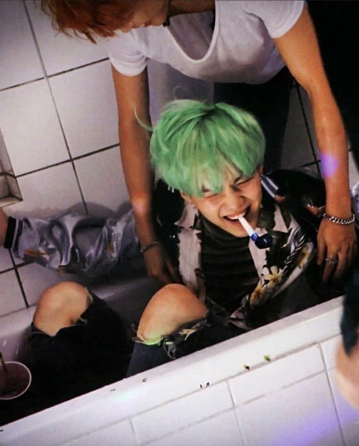 Min Yoongi (Suga/August D) thumbnail