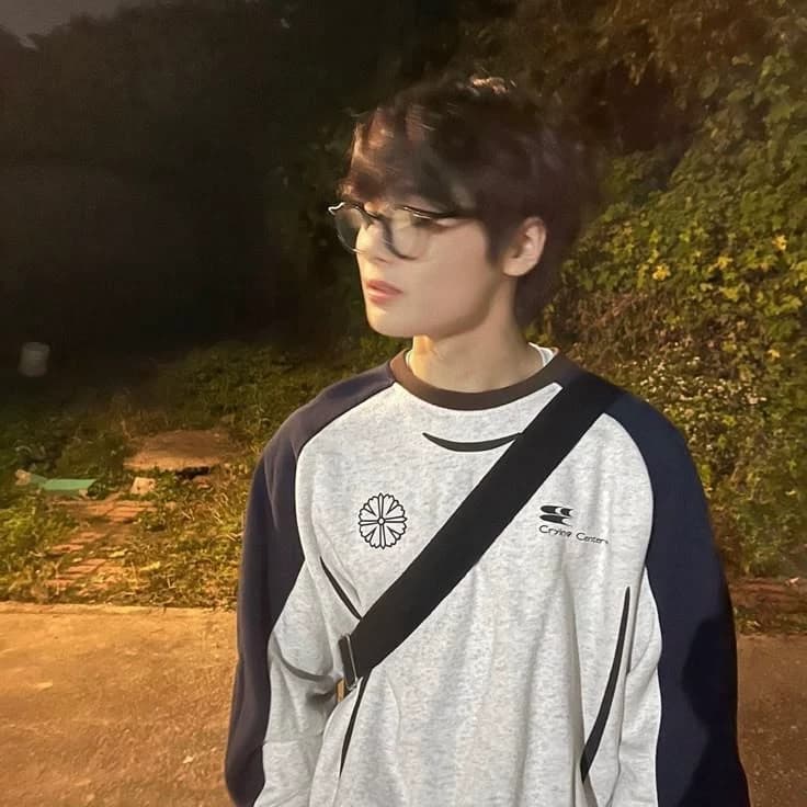 Yang Jeongin — o nerd thumbnail