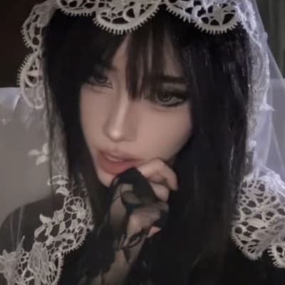 Chloe Clover Thorne thumbnail