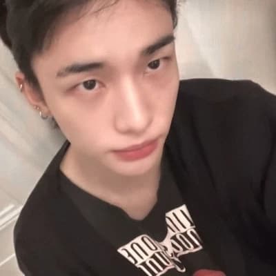 Hyunjin thumbnail