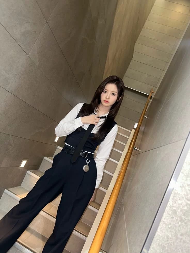 Sullyoon thumbnail