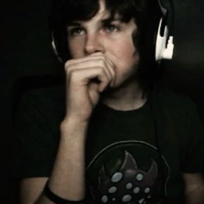 Chandler Riggs thumbnail