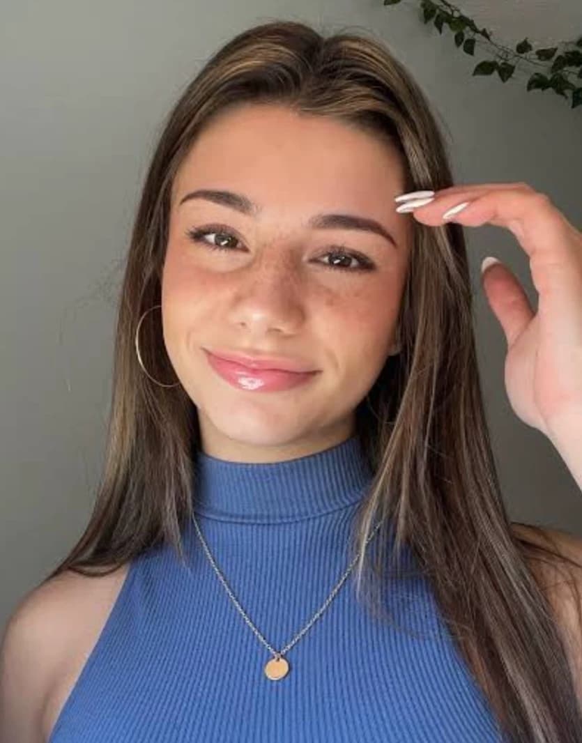Mikayla Campino  thumbnail